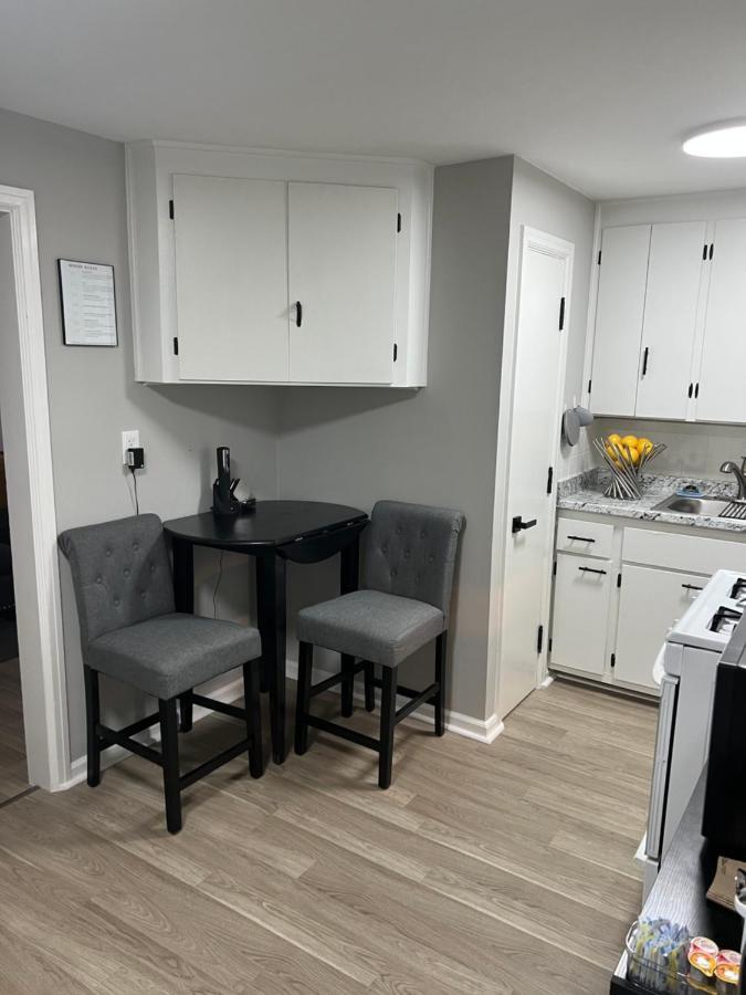 Апартаменты Cozy Studio Centrally Located Вестервилль Экстерьер фото